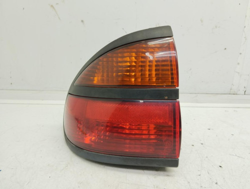  PILOTO TRASERO IZQUIERDO Renault LAGUNA (B56) 
