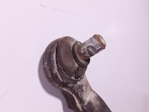 BRAZO SUSPENSION INFERIOR DELANTERO DERECHO Citroen SAXO 