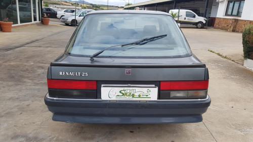  Renault R 25 (B29)(1983->) SIN IDENTIFICAR 