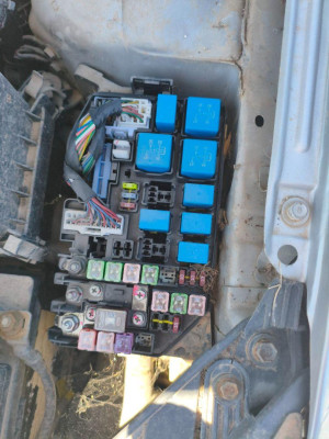 CAJA RELES / FUSIBLES, KIA, RIO (JB)