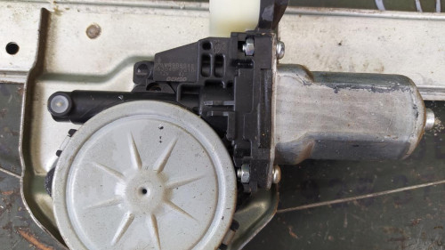 ELEVALUNAS TRASERO IZQUIERDO Mitsubishi MONTERO (V80/V90) 