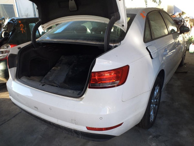AUDI A4 BERLINA (8W2)