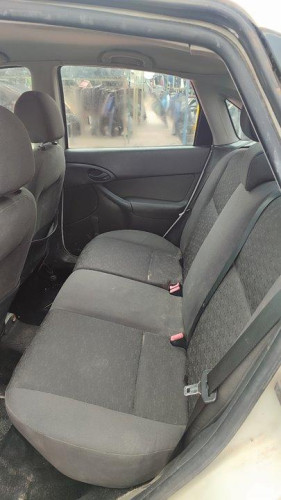  FORD FOCUS BERLINA (CAK) 