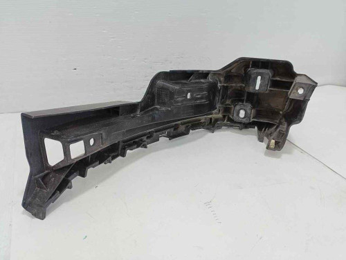 SOPORTE PARAGOLPES TRASERO 