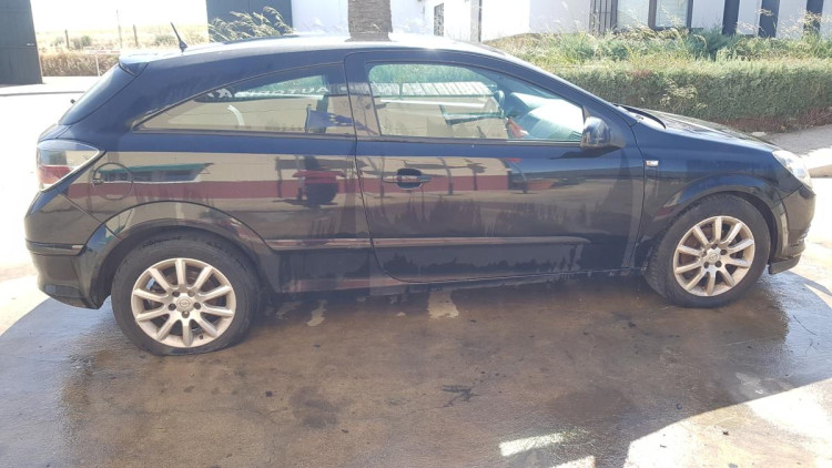 Opel Astra H GTC (2004->) SIN IDENTIFICAR