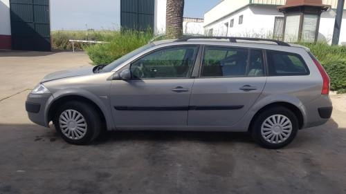  Renault Megane II Grandtour (2003->) SIN IDENTIFICAR 