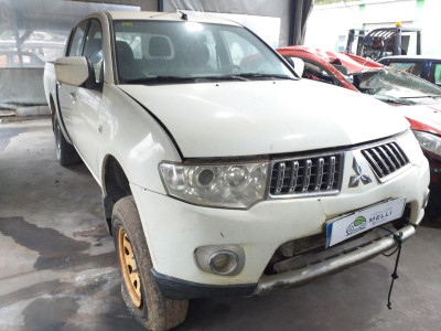 MITSUBISHI L200 (KA0/KB0)