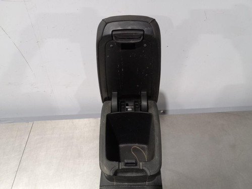  APOYABRAZOS CENTRAL, OPEL, ASTRA K BERLINA 5P 