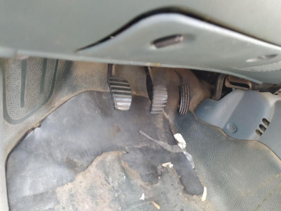 PEDAL EMBRAGUE