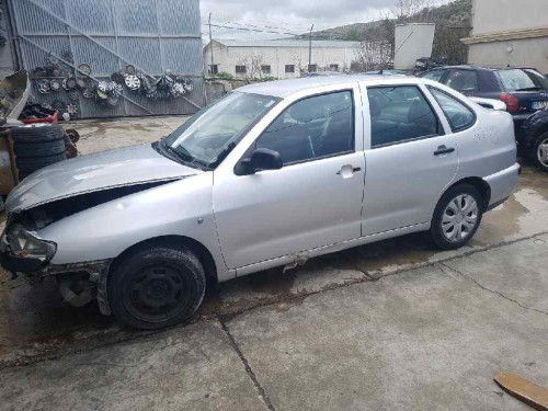  SEAT CORDOBA BERLINA (6K2) 