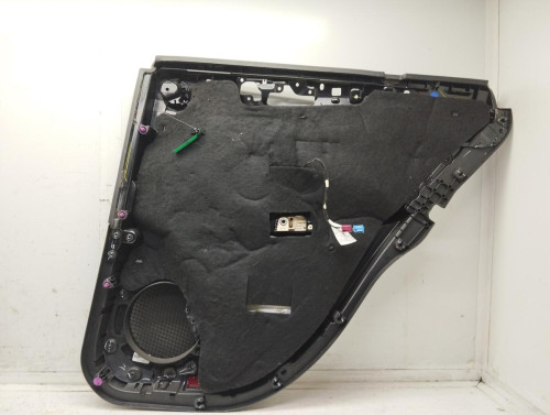 GUARNECIDO PUERTA TRASERA IZQUIERDA Mercedes-Benz CLASE GLE (BM 166) 