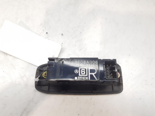  MANDO ELEVALUNAS DELANTERO DERECHO MITSUBISHI MONTERO (V60/V70) 