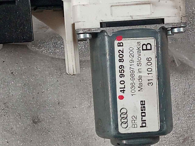 MOTOR ELEVALUNAS DELANTERO DERECHO, AUDI, Q7 (4L)