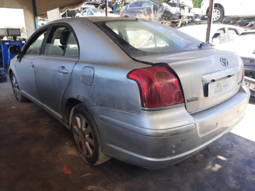  TOYOTA AVENSIS BERLINA (T25) 