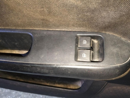MANDO ELEVALUNAS DELANTERO IZQUIERDO SEAT IBIZA (6L1) 