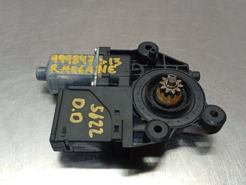  MOTOR ELEVALUNAS DELANTERO DERECHO Renault MEGANE III BERLINA 5P 