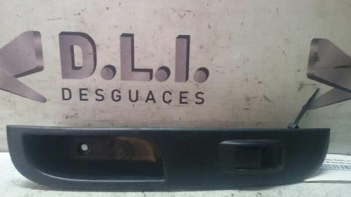 MANDO ELEVALUNAS TRASERO IZQUIERDO Mitsubishi L200 (KA0/KB0) 