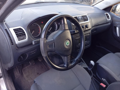  SKODA FABIA (5J2) 