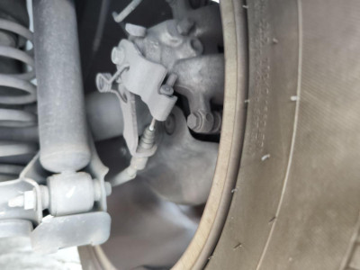 PINZA DE FRENO TRASERA DERECHA