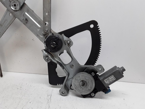 MOTOR ELEVALUNAS DELANTERO IZQUIERDO 