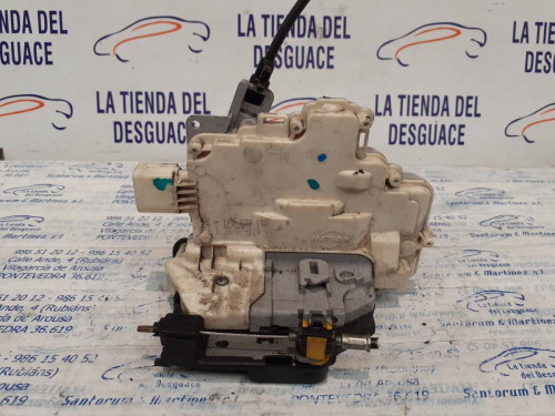  CERRADURA PUERTA TRASERA IZQUIERDA 
