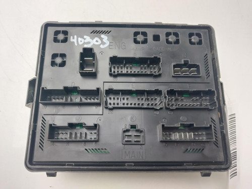CAJA RELES / FUSIBLES Ssangyong REXTON 