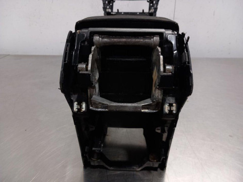  APOYABRAZOS CENTRAL, VOLKSWAGEN, GOLF VII VARIANT (BA5) 