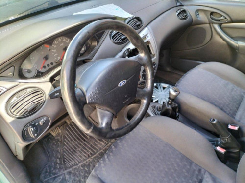  FORD FOCUS BERLINA (CAK) 
