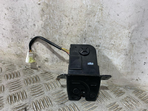 CERRADURA MALETERO / PORTON 