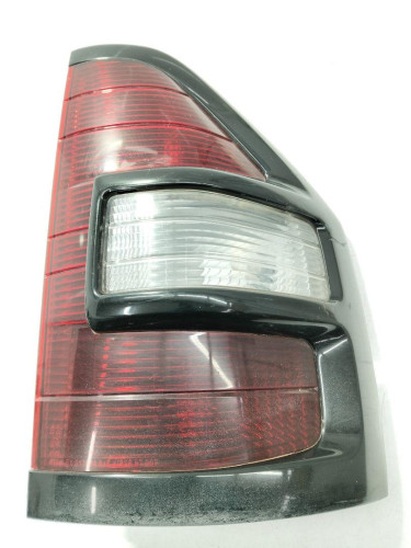  PILOTO TRASERO DERECHO MITSUBISHI MONTERO (V60/V70) 