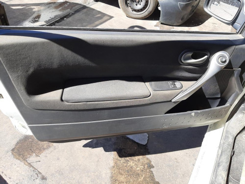  RENAULT MEGANE II BERLINA 3P 