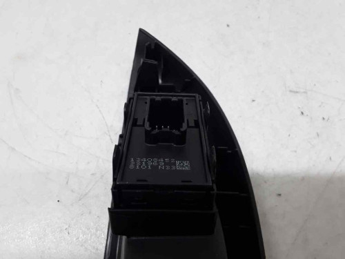 MANDO ELEVALUNAS TRASERO DERECHO OPEL ASTRA K SPORTS TOURER 
