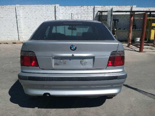 BMW SERIE 3 BERLINA (E36) 