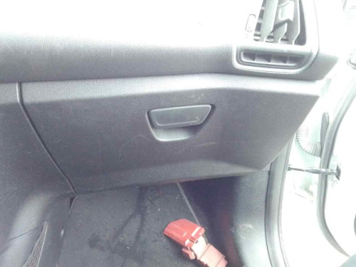  GUANTERA, FORD, B-MAX (CB2) 