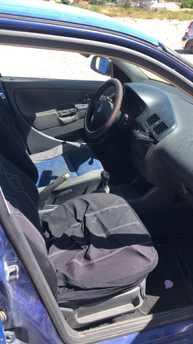 SEAT IBIZA (6K1) — vehículo donante para recambios 