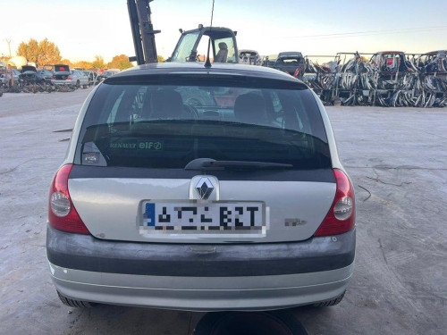 RENAULT CLIO II FASE II (B/CB0) — vehículo donante para recambios 