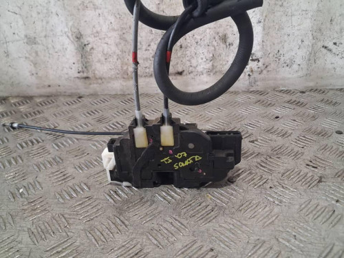 CERRADURA PUERTA TRASERA IZQUIERDA 