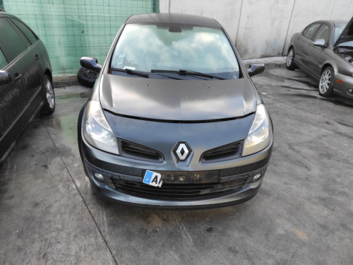 RENAULT CLIO III — автомобиль-донор на запчасти 