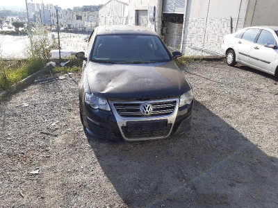 VOLKSWAGEN PASSAT BERLINA (3C2)