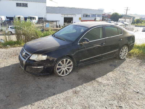 VOLKSWAGEN PASSAT BERLINA (3C2) — vehículo donante para recambios 