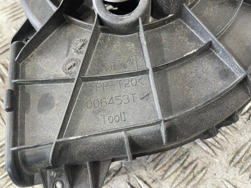 MOTOR CALEFACCION 