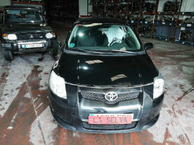 TOYOTA AURIS (E15)
