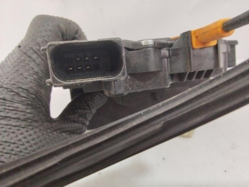 CERRADURA PUERTA DELANTERA DERECHA Opel CORSA E 
