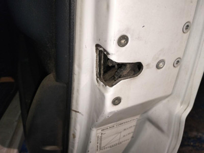 CERRADURA PUERTA DELANTERA DERECHA