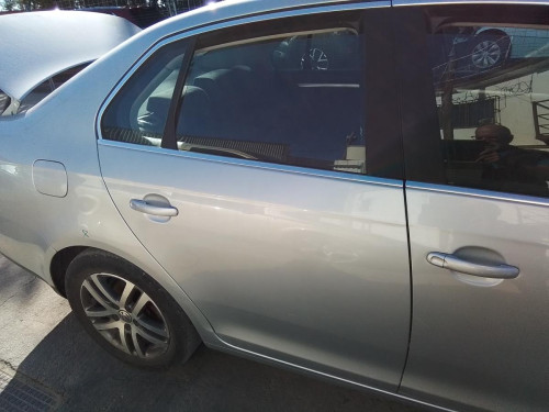 PUERTA TRASERA DERECHA Volkswagen JETTA V (1K2) 