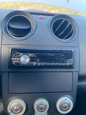 SISTEMA AUDIO / RADIO CD