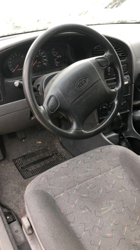KIA SHUMA — vehículo donante para recambios 