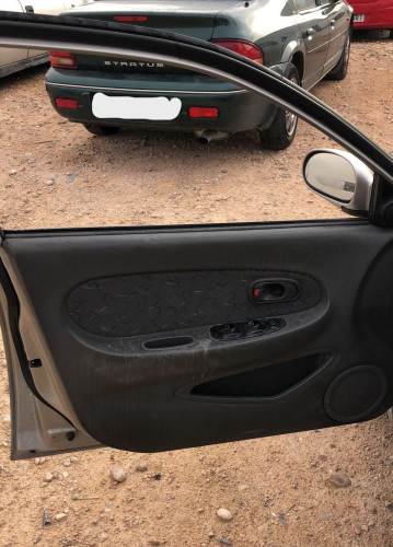 KIA SHUMA — vehículo donante para recambios 