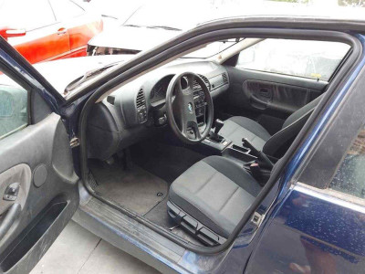 BMW SERIE 3 BERLINA (E36)