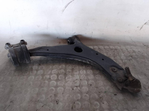 BRAZO SUSPENSION INFERIOR DELANTERO DERECHO Ford FOCUS BERLINA (CAP) 